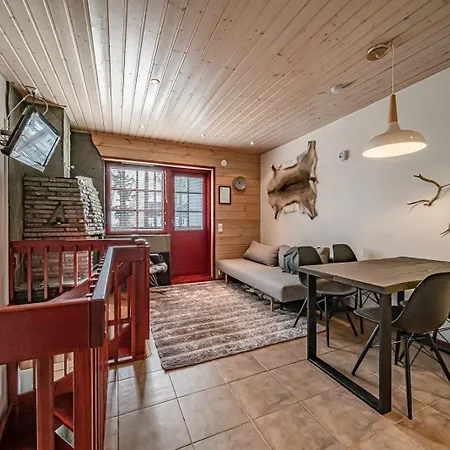 Aurora Center By Aavalevi Apartment