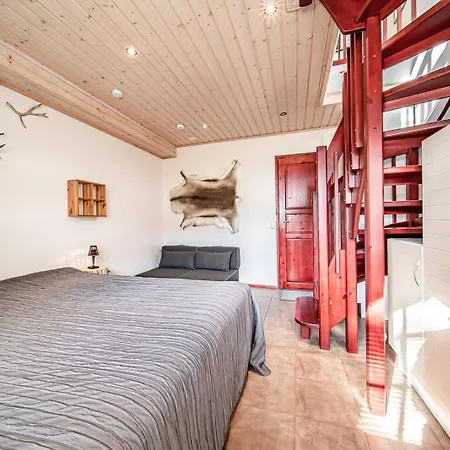 Aurora Center By Aavalevi *